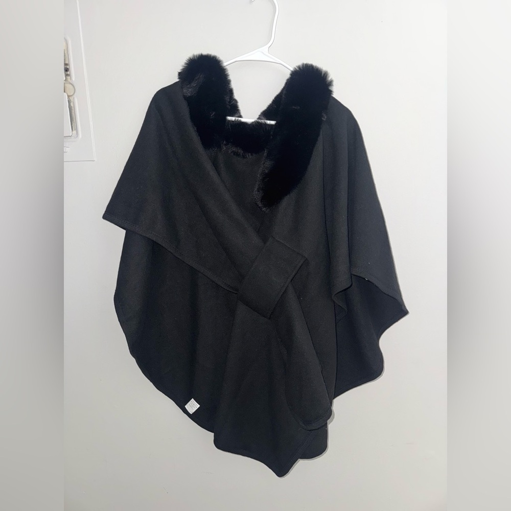 Black Faux Fur Collar Wrap Cape / Poncho - One Size